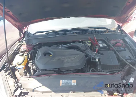 2013 Ford Fusion Se z USA, uszkodzony, nr VIN 3FA6P0HR3DR368404